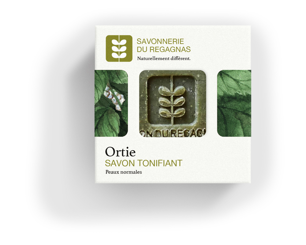 Savon à L'ortie Aux Huiles Essentielles De Conifères Cztery Szpaki - 110 G